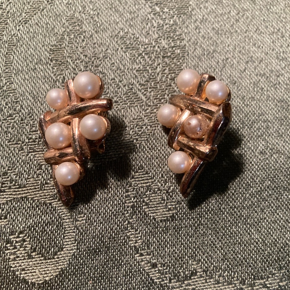 Vintage Clip On Earrings